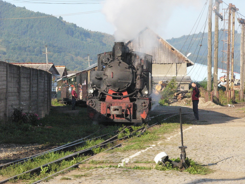 2009-08-26 07-26-43.JPG - 2009-RO  Viseu de Sus -- Wassertalbahn